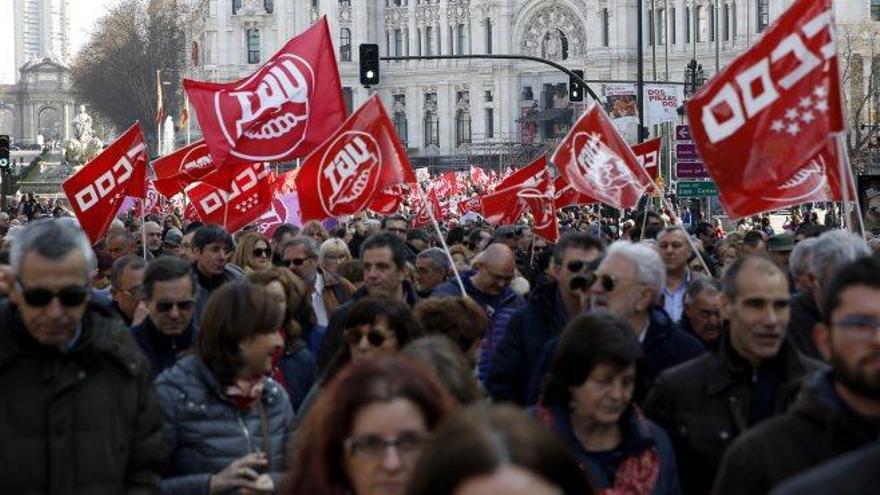 Milers de persones van demanar a Madrid una millora de les condicions laborals, que consideren indignes
