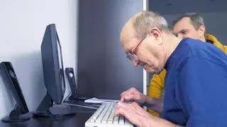 Parets acoge una prueba piloto para reducir la brecha digital que sufre la gente mayor