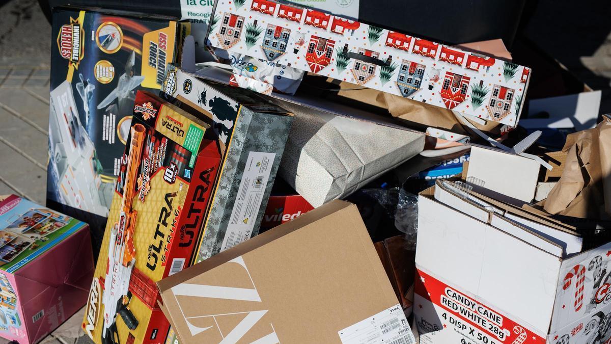 El sindicat defensa que els ciutadans tenen dret a saber quin és el destí final dels materials recollits