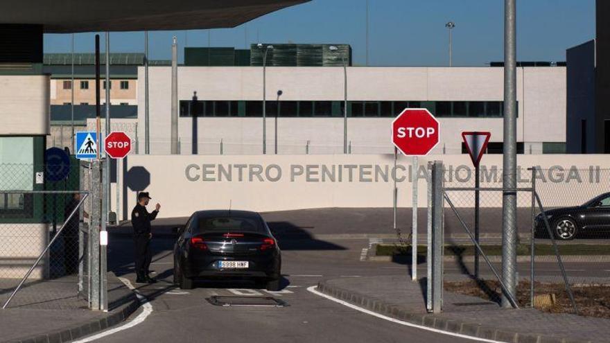 Organizaciones sociales estudian acciones legales contra el internamiento de inmigrantes en la cárcel de Archidona