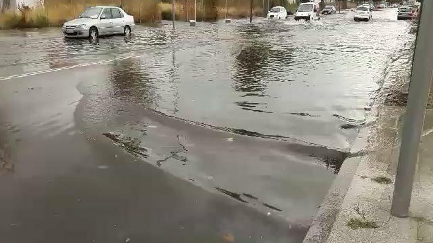 Gewitterregen überflutet Straßen in Palma