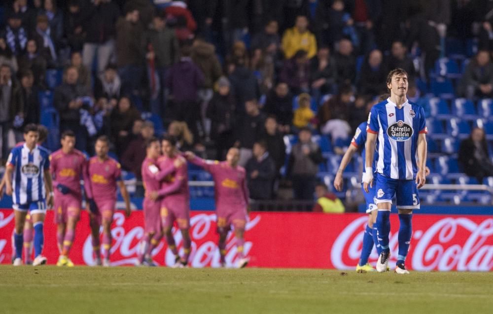 El Deportivo cae ante Las Palmas en Riazor