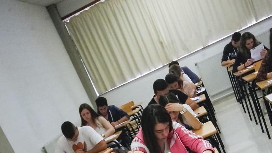 Un momento de la realización de un examen.