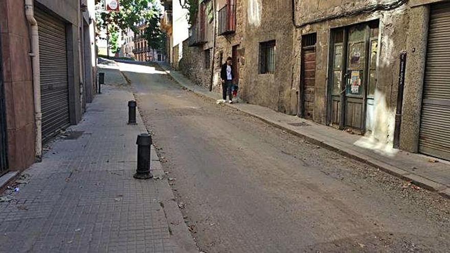 Estat actual de les obres del carrer dels Ferrers, a punt de pavimentar