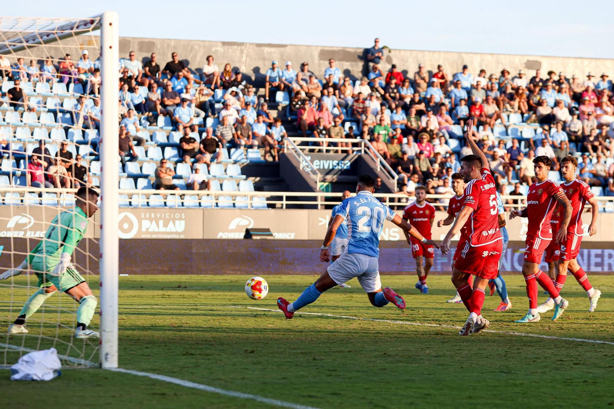Mira aquí todas las fotos del partido de la UD Ibiza de hoy
