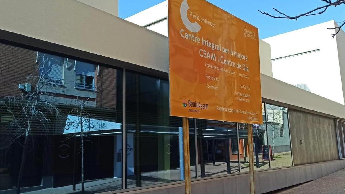 El centro de mayores deberá prestar servicio antes de noviembre.