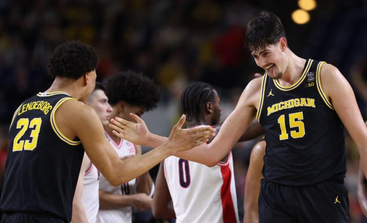 Aday Mara continua fent història amb Michigan i jugarà la final de l’NCAA