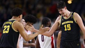 Aday Mara continua fent història amb Michigan i jugarà la final de l’NCAA