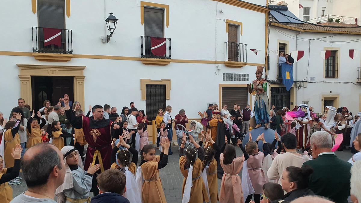 Todo el pueblo ha disfrutado del pasacalles.