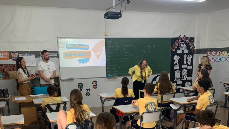 El Colegio Cervantes de Canals gana el premio autonómico &quot;Clases sin humo&quot; de Salud Pública