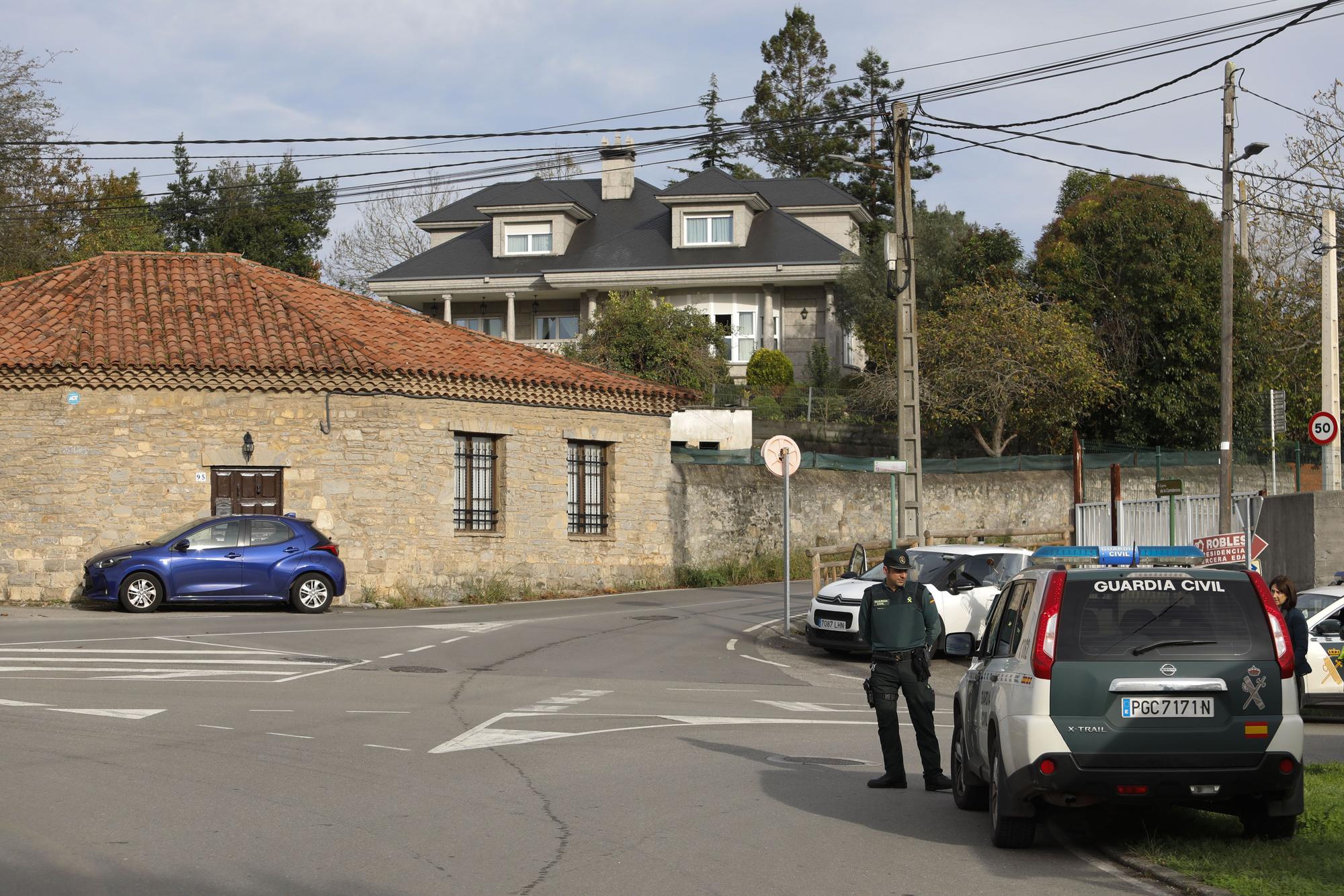 En imágenes: Los vecinos de Castiello vuelven a concentrarse ante la oleada de robos
