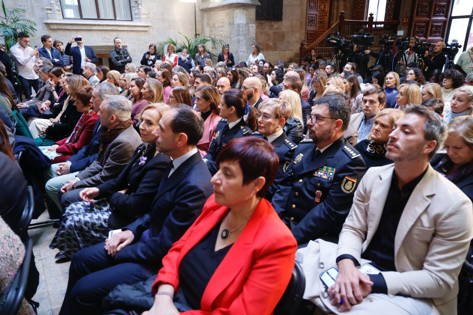 25N: Acto institucional en el Palau de la Generalitat