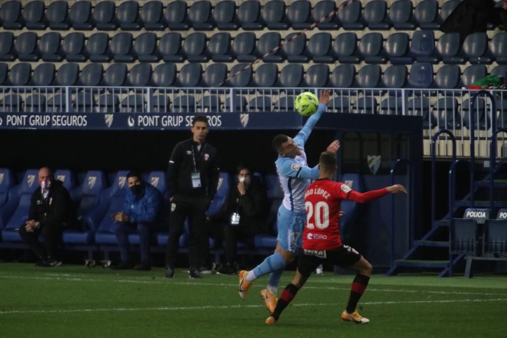 Partido de la Liga SmartBank: Málaga CF - Logroñés.