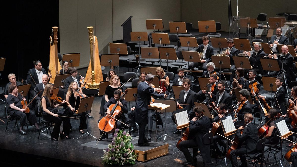 Ferrández y Macías junto a la ROSS en el Teatro de la Maestranza