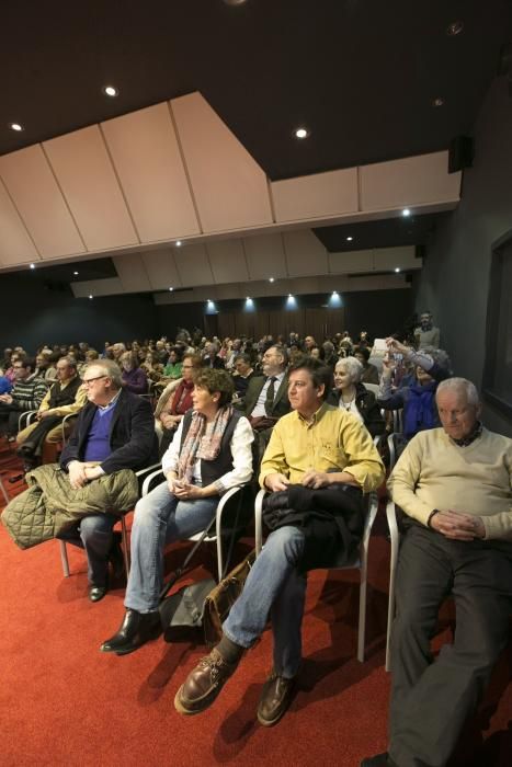 Conferencia de la epidemióloga Adonina Tardón en el Club Prensa Asturiana de La Nueva España