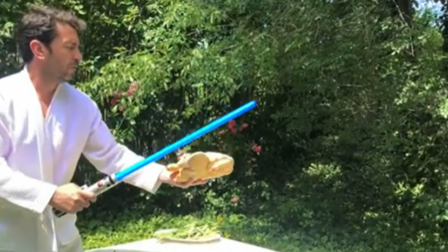 Arturo Valls y su paella de Star Wars'