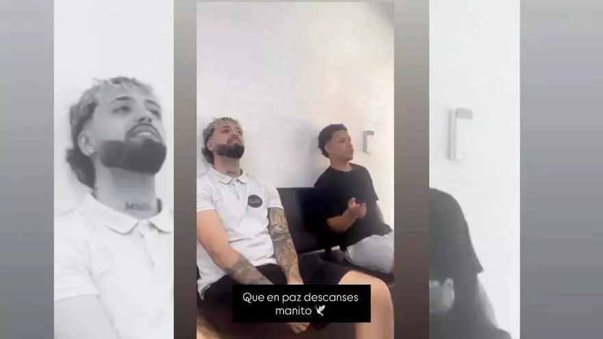 El joven peluquero asesinado, en un vídeo publicado por su amigo en redes sociales