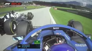 ¡Alonso estalla! El gesto, con 'dedito' incluido, del piloto contra Tsunoda en el GP de Austria