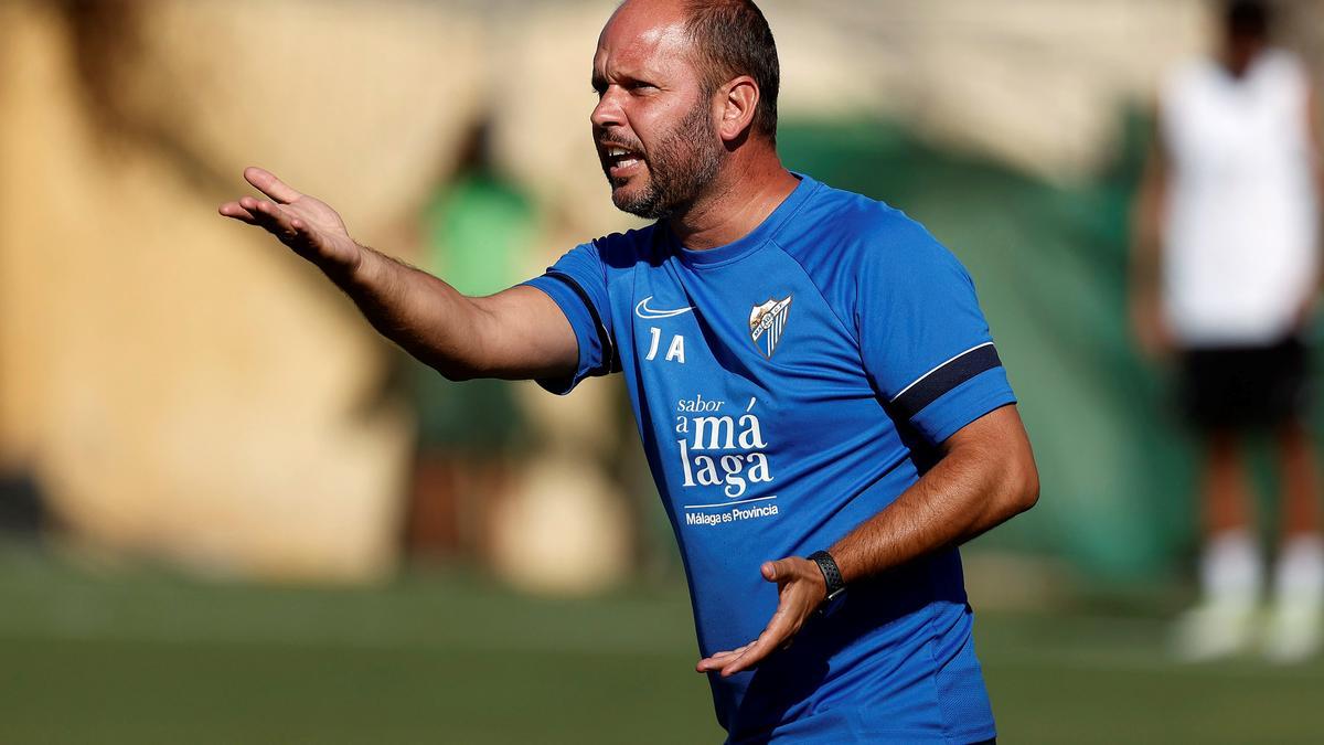 José Alberto, en su etapa como entrenador del Málaga