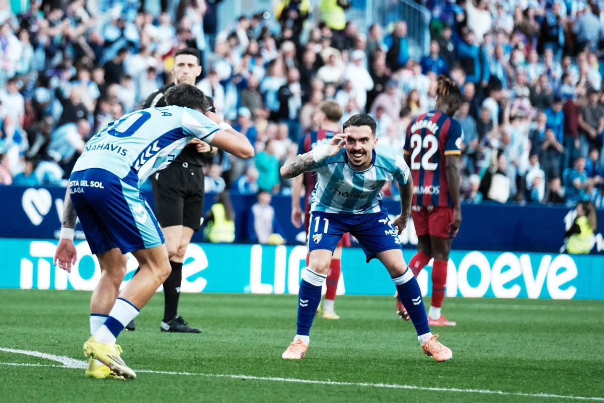 Málaga CF se enfrenta al SD Huesca en La Rosaleda