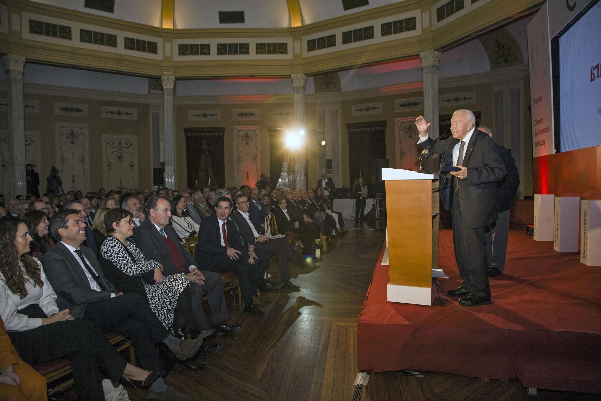 Respaldo social a la entrega de premios de la Cámara de Alcoy