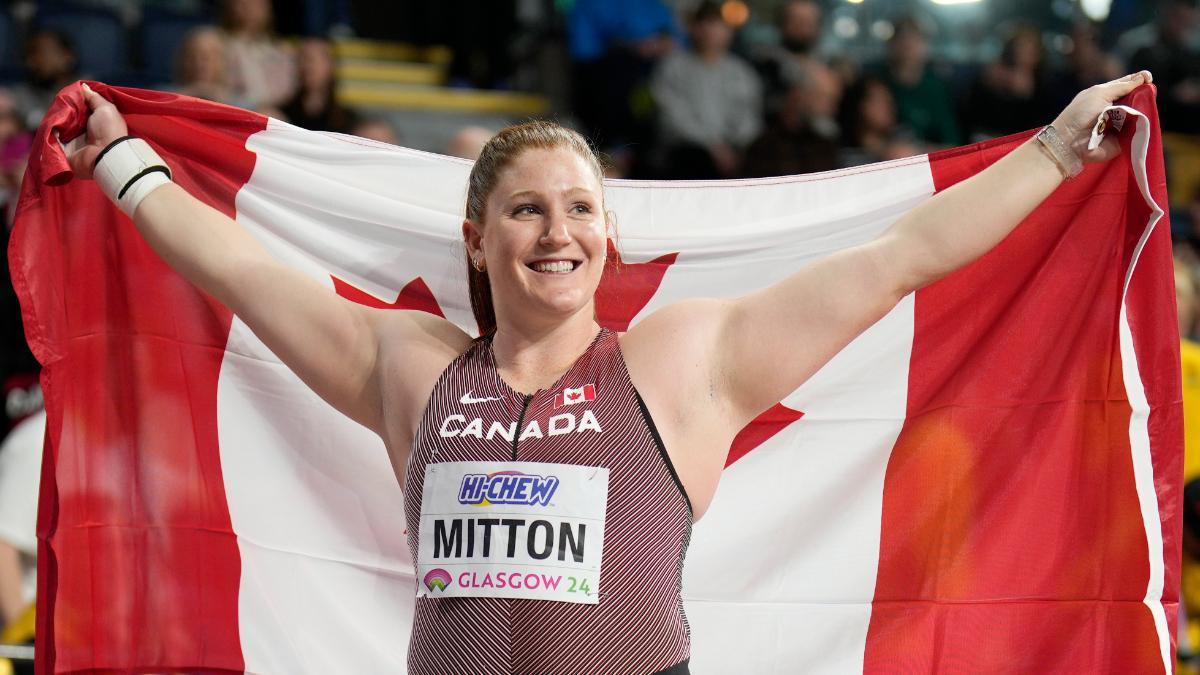 Sarah Mitton se colgó el oro en el peso femenino