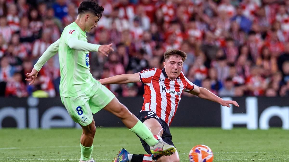 Nico Williams RENUEVA con el Athletic y se aleja del Barça