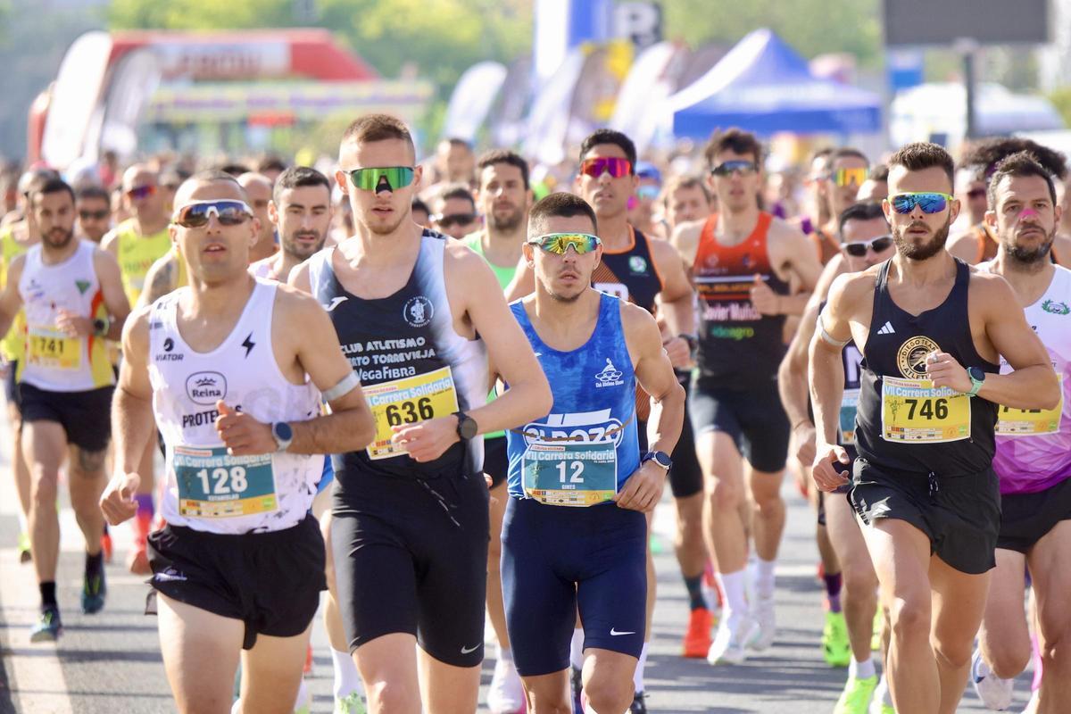 Búscate en las fotos de la carrera por la cirugía solidaria