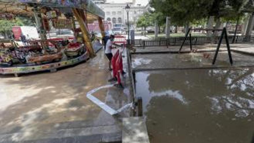 Zügig standen die Grünflächen unter Wasser.