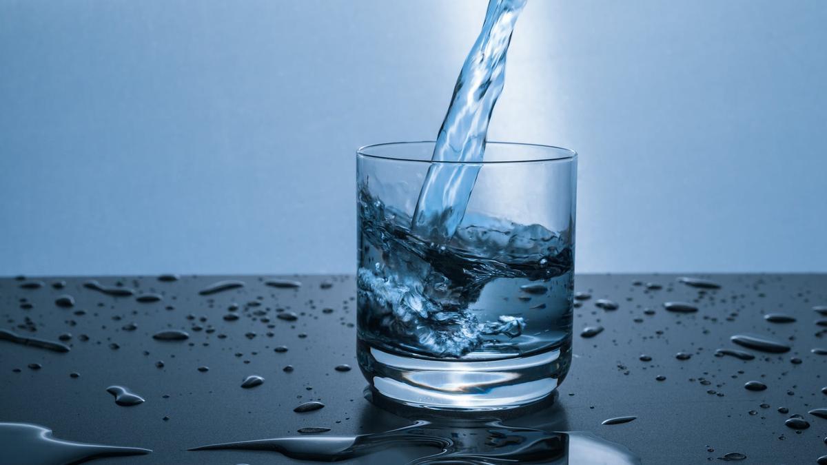 El agua es la bebida estrella y un estudio científico atestigua que ayuda a adelgazar