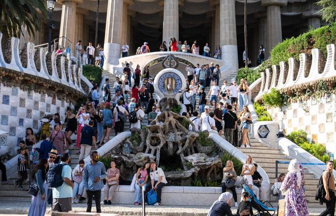 El parc Güell de Barcelona renovarà amb sis milions la il·luminació en camins i espais