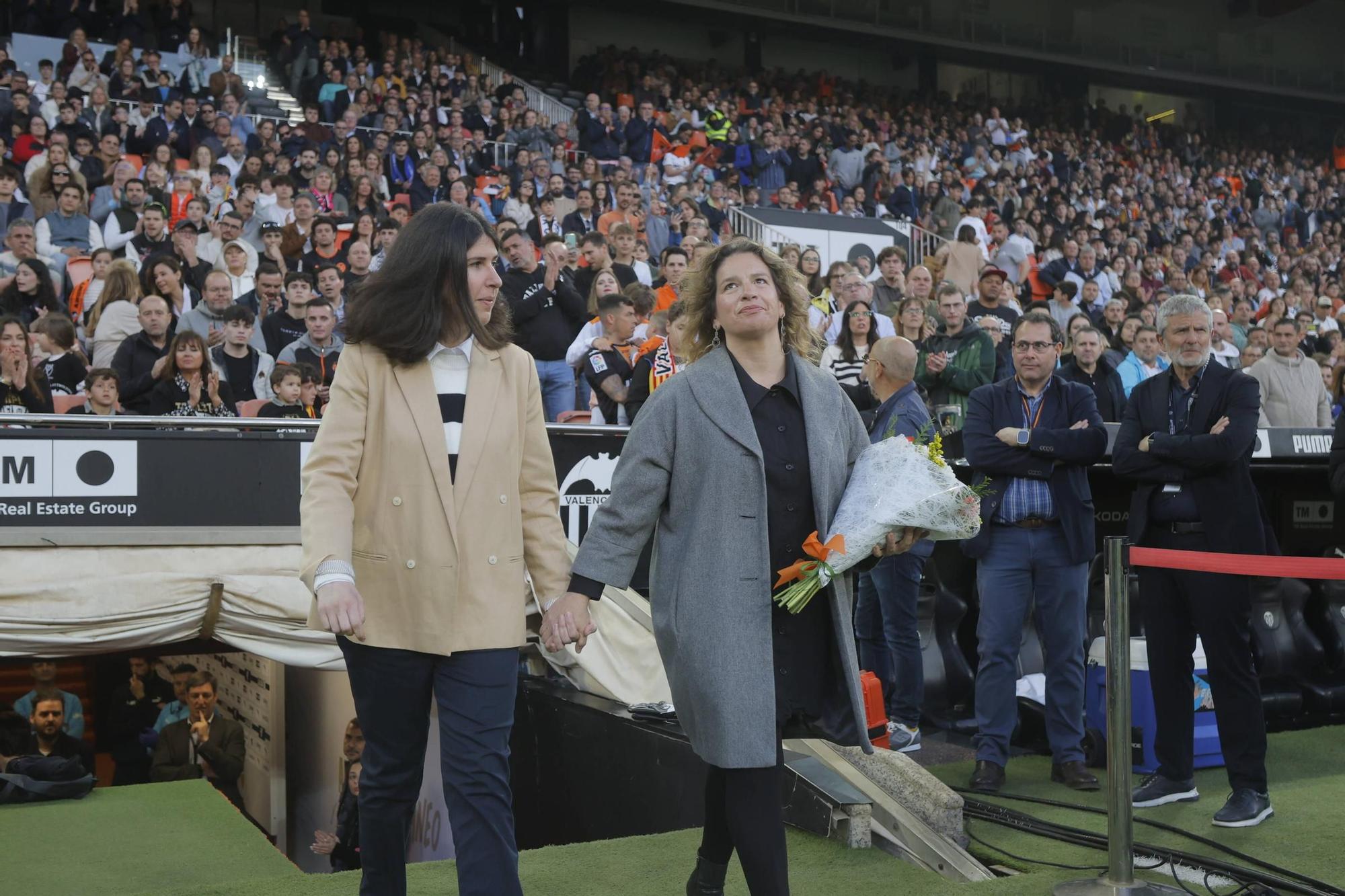 ¡Qué recuerdos! Las fotos del homenaje al Valencia del Triplete