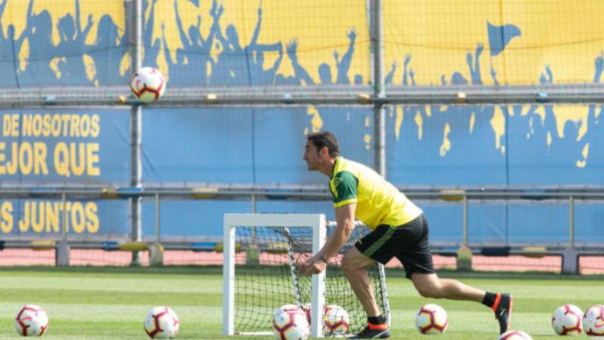 Manolo Jiménez, ayer, durante el entrenamiento.