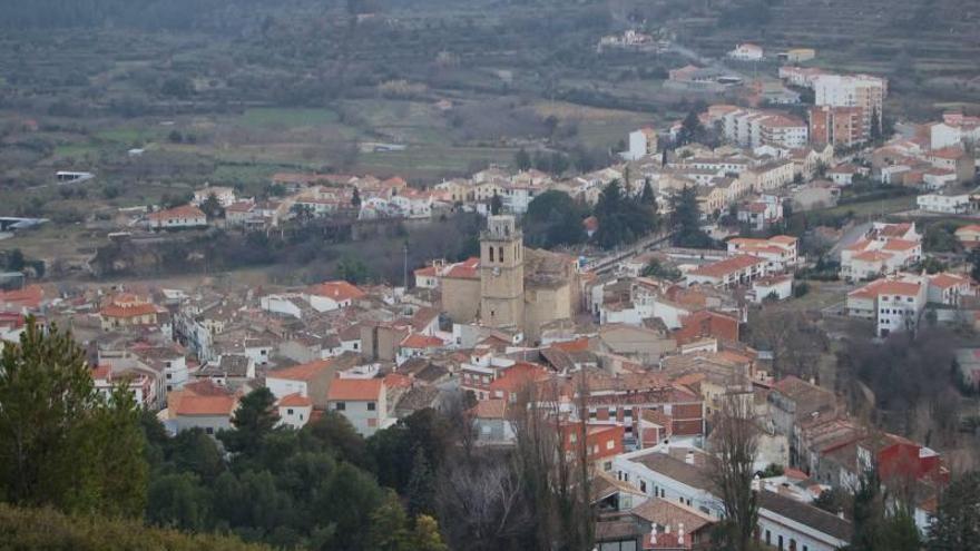 Fallece un hombre en Viver tras caerle encima una rama