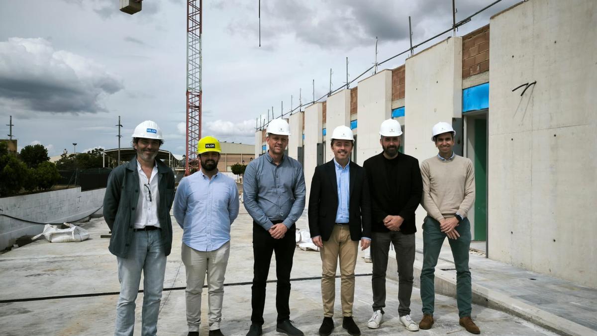 Las autoridades sanitarias han visitado este jueves las obras del futuro equipamiento.