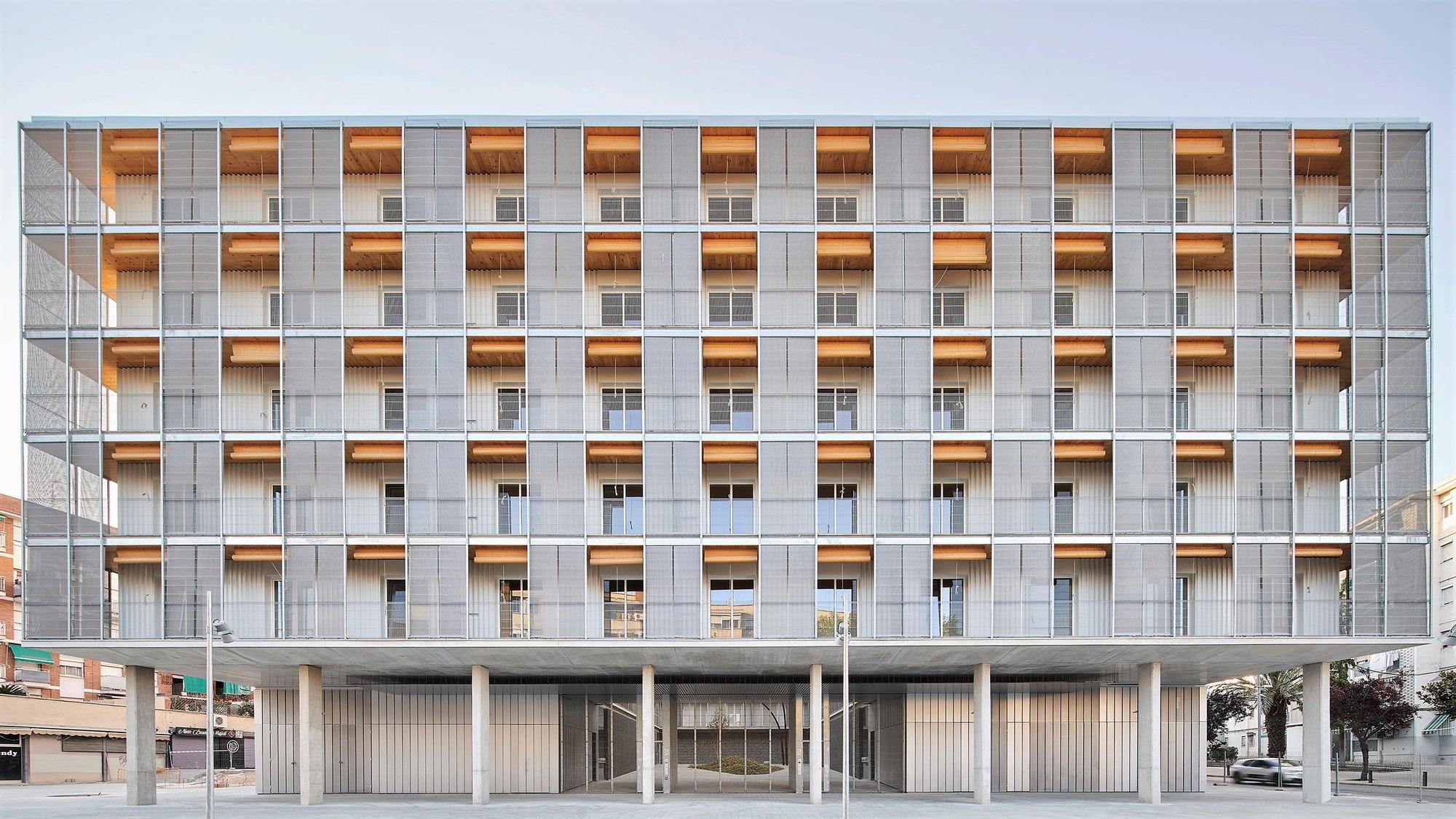 Una imagen de la promoción de viviendas sociales de Cornellà de Llobregat realizada por el estudio de arquitectos Peris+Toral.