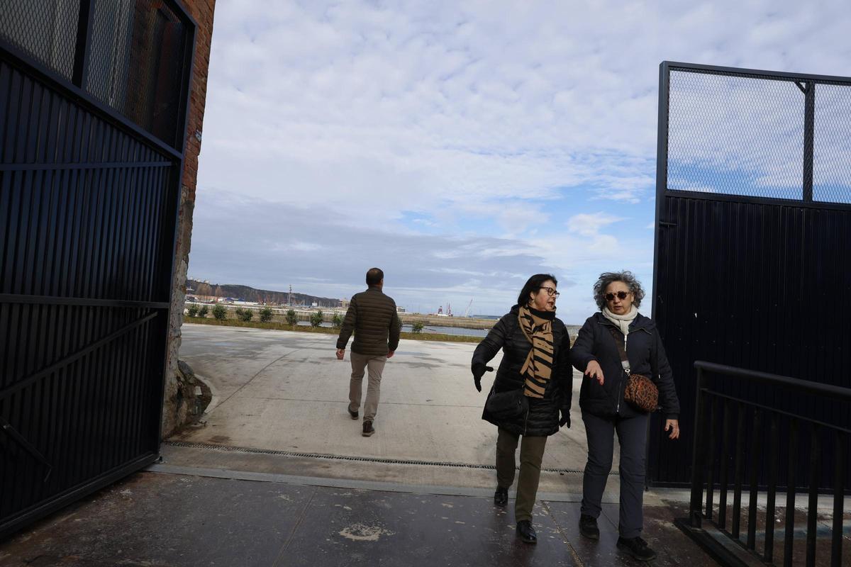 El paseo de Naval cumple un mes abierto a la ciudadanía (en imágenes)