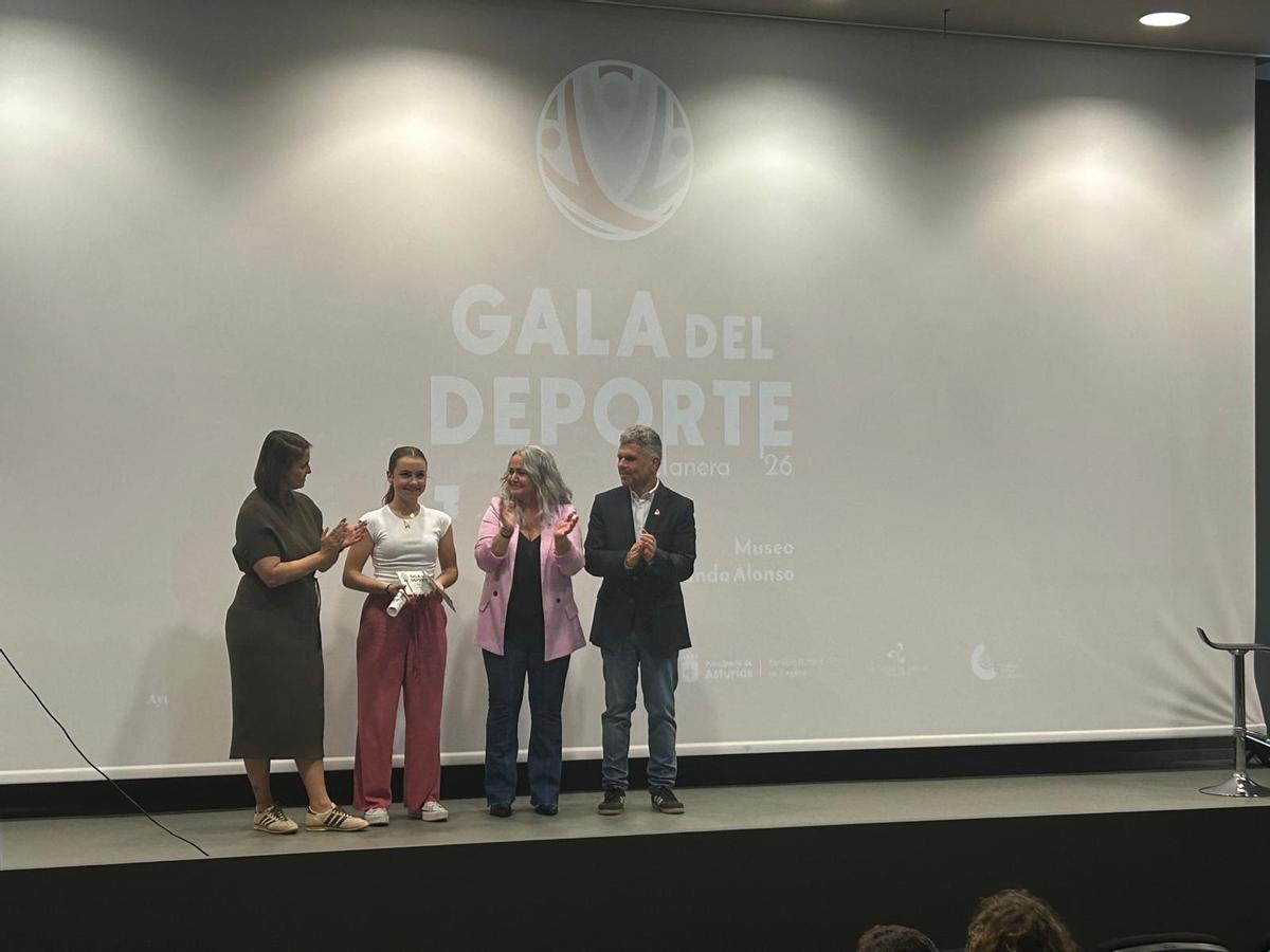 Las imágenes de los premiados en la Gala del Deporte de Llanera Las imágenes de los premiados en la Gala del Deporte de Llanera