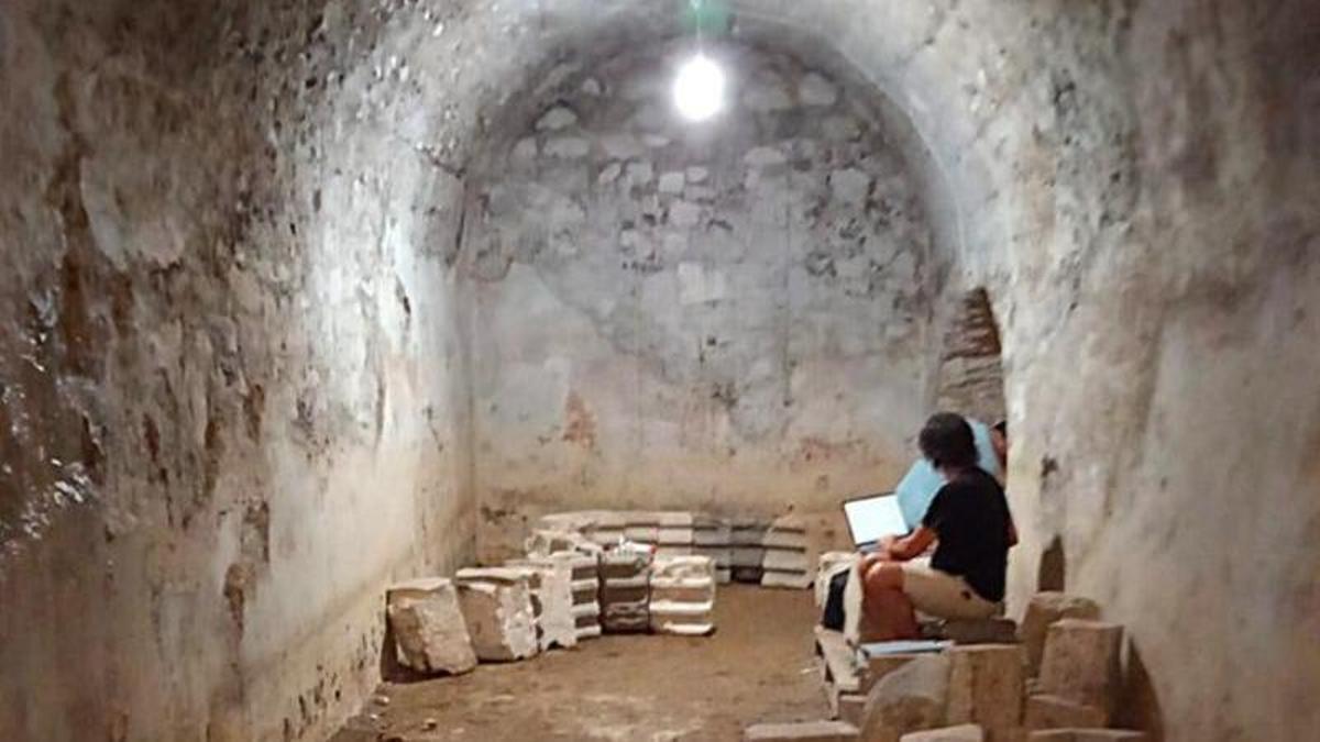 Catalogació del fons lapidari de Castelló d'Empúries.