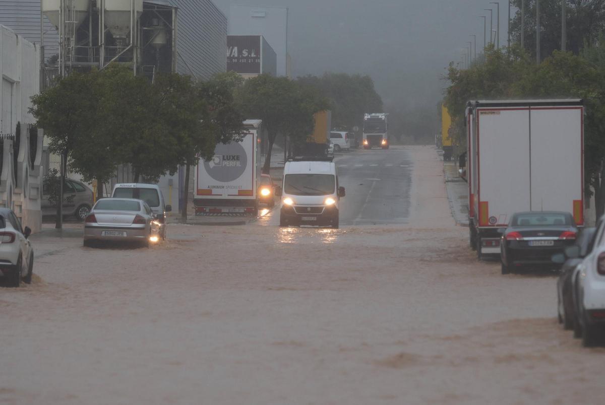 Inundaciones en el polígono de Chiva el 29 de octubre de 2024.