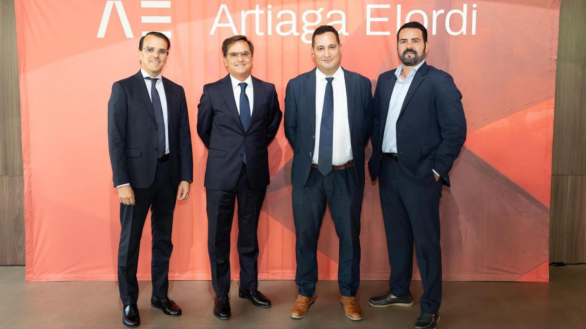 En la celebración intervinieron los cuatro socios de Artiaga Elordi.