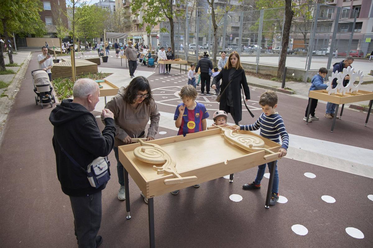EN FOTOS: Inauguració de l'entorn pacificat de la parròquia de Sant Pau