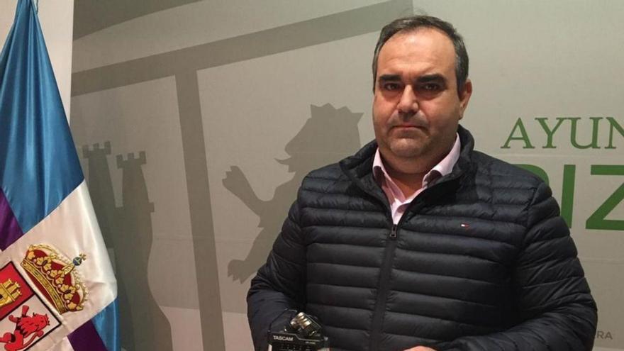 El alcalde de Pizarra, Félix Lozano