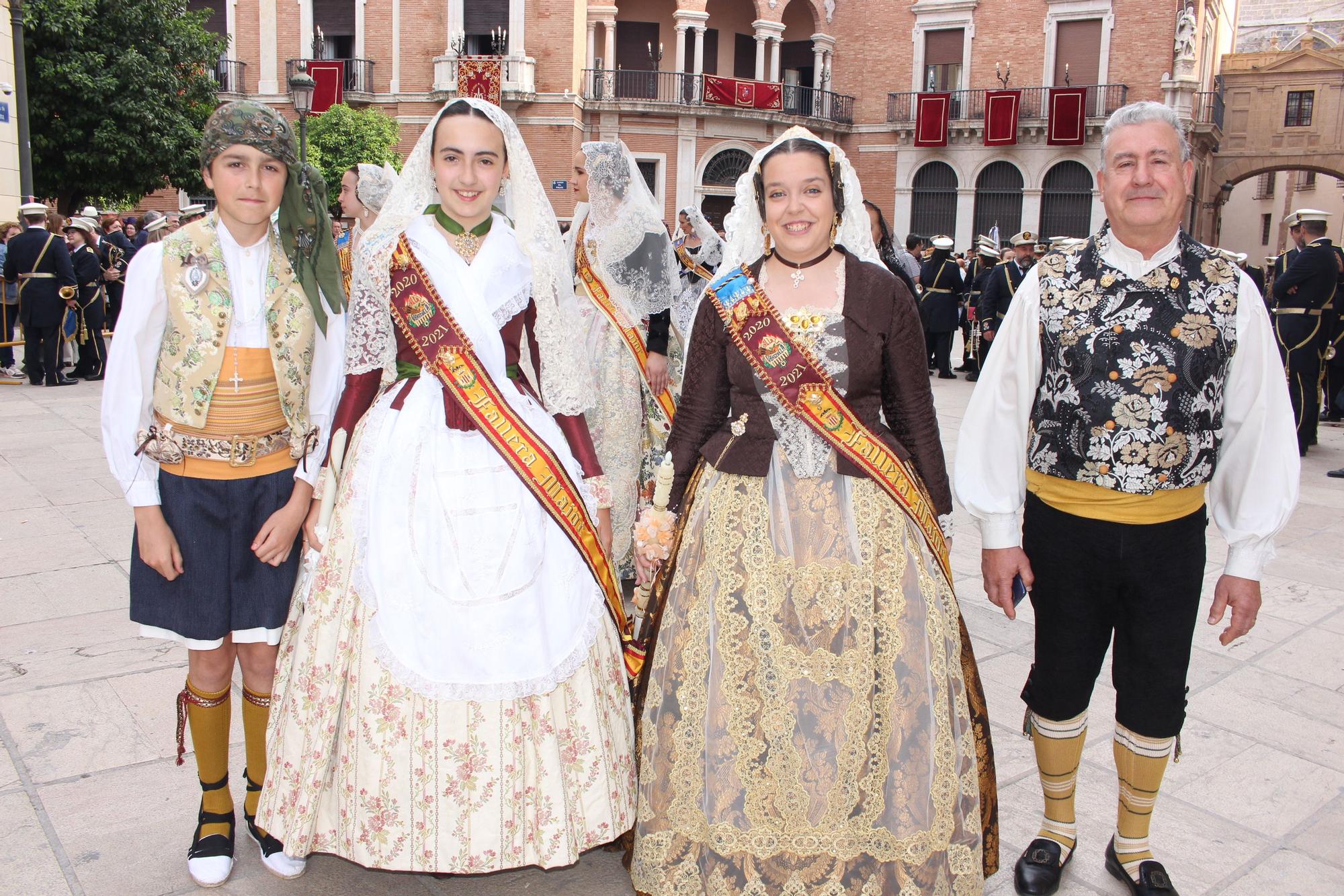 La fuerza de las Fallas en la Procesión de la Virgen (II)