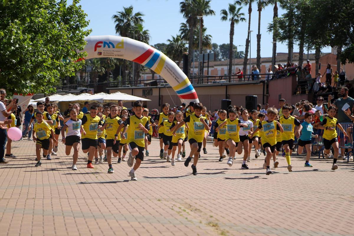Fotogalería | La San Romilla: una década de millas solidarias en Badajoz