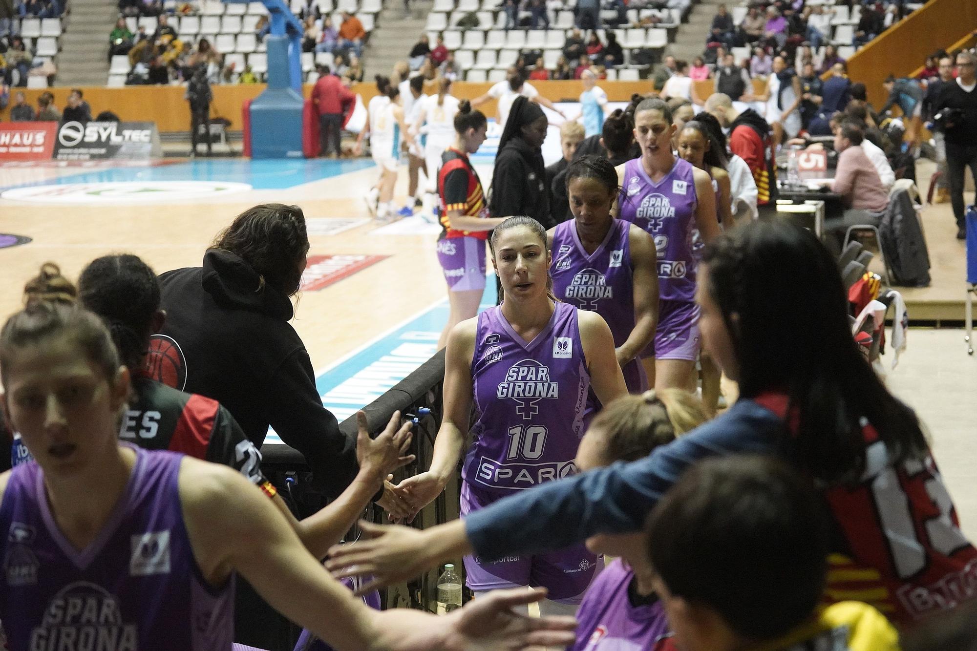 Totes les imatges del partit de l'Uni Girona contra el Jairis a Fontajau