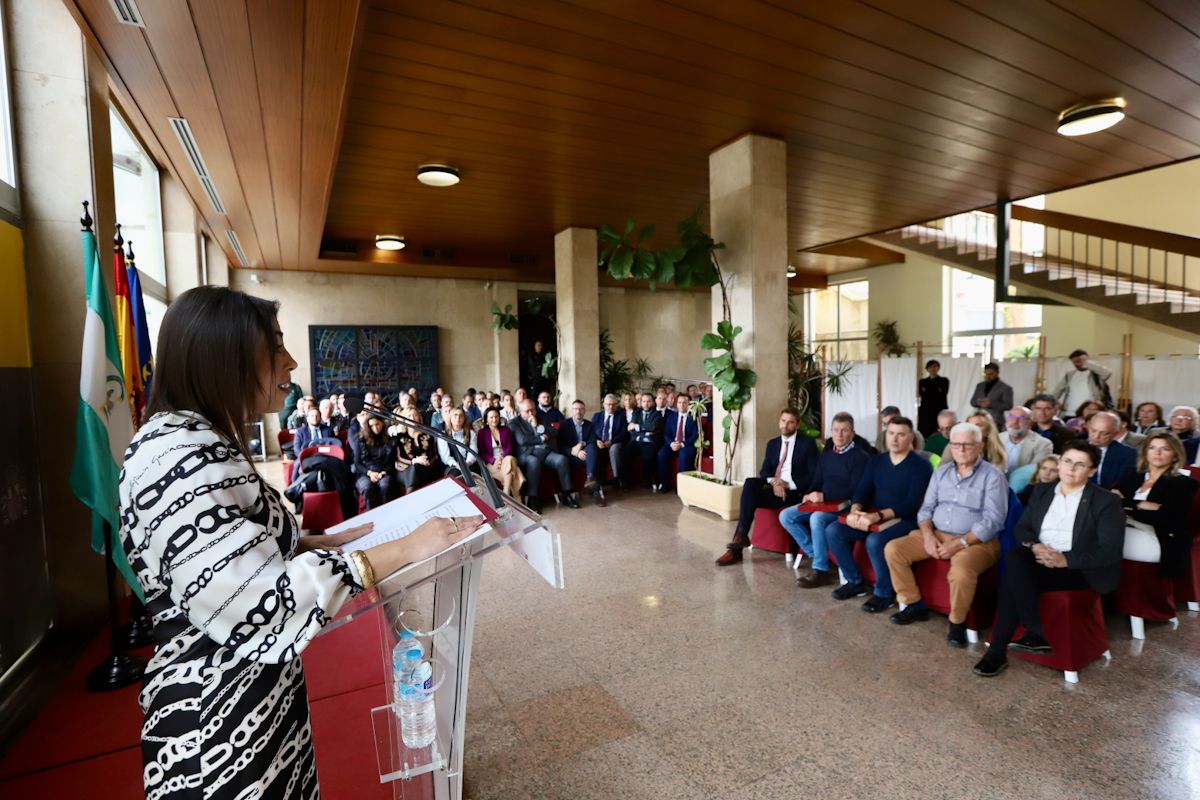 El Gran Teatro, Fepamic, Veterinaria, Radio Córdoba y la Fiesta del Queso recogen los premios Constitución