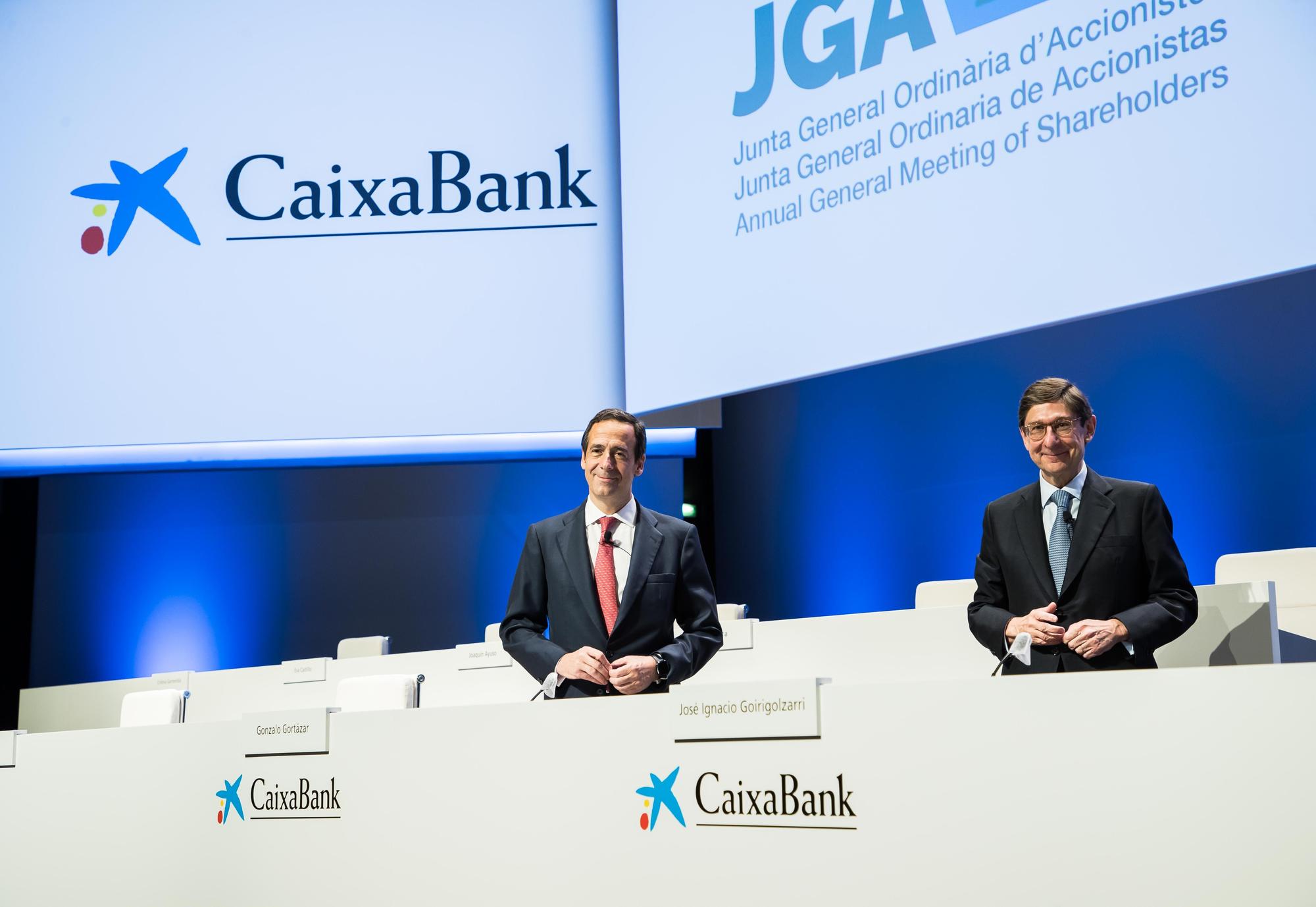 Goirigolzarri y Gortázar en la junta de accionistas de CaixaBank