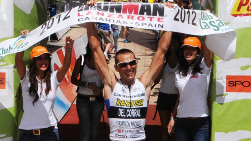 Víctor del Corral gana el Ironman. | lp