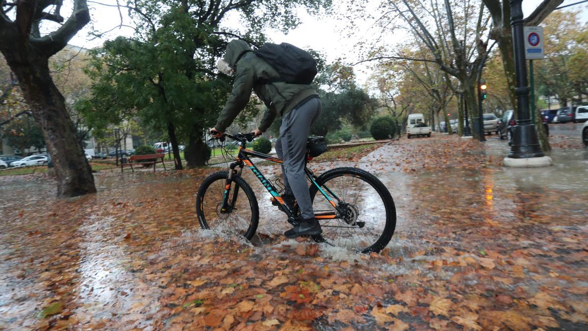 FOTOS | El temporal de lluvia y granizo en València